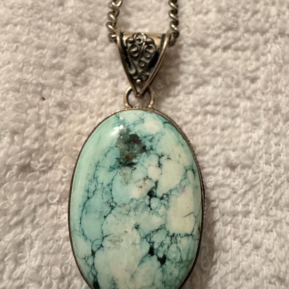 Jewelry - Elegant Silver and Turquoise Pendant Necklace